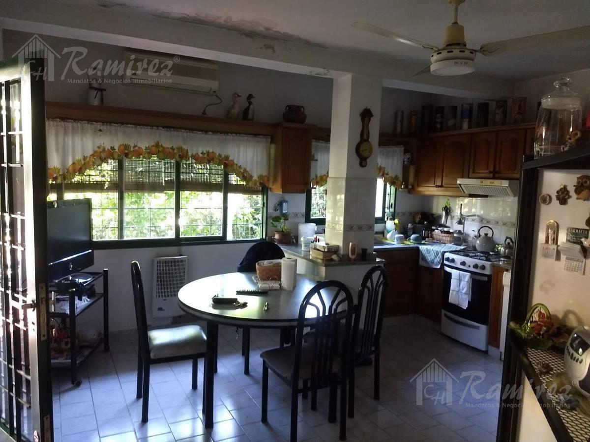 Casa 4 Amb. en Venta - Castelar 1
