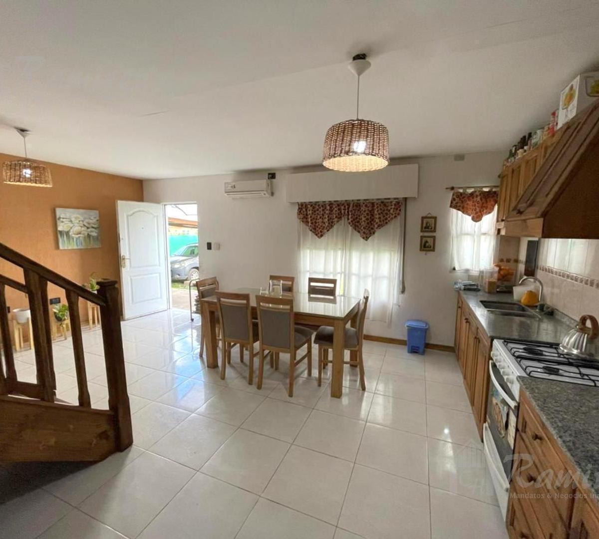 Casa 4 Ambientes En Venta - Francisco Alvarez, Moreno