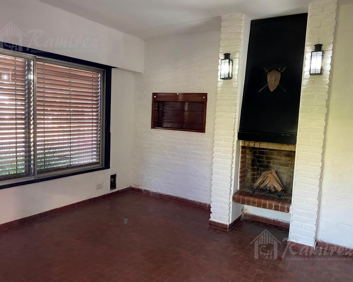 Foto de Casa 6 Ambientes En Venta - Francisco Alvarez, Moreno, imagen 2