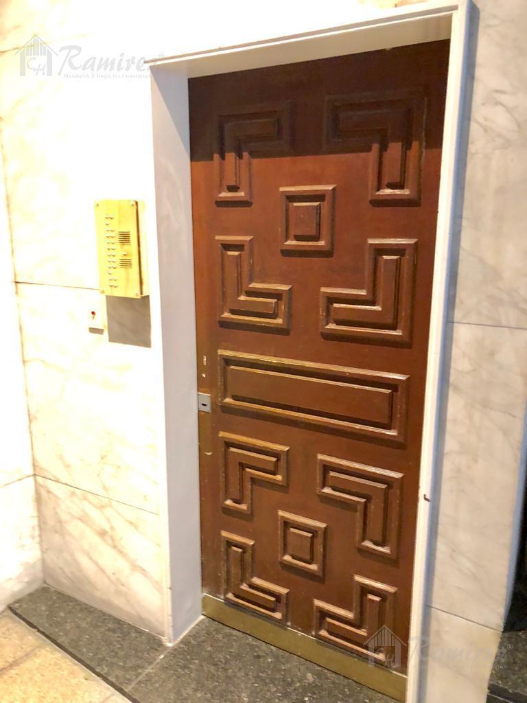 Foto de Departamento Oficina Deposito en Venta Recoleta, imagen 3