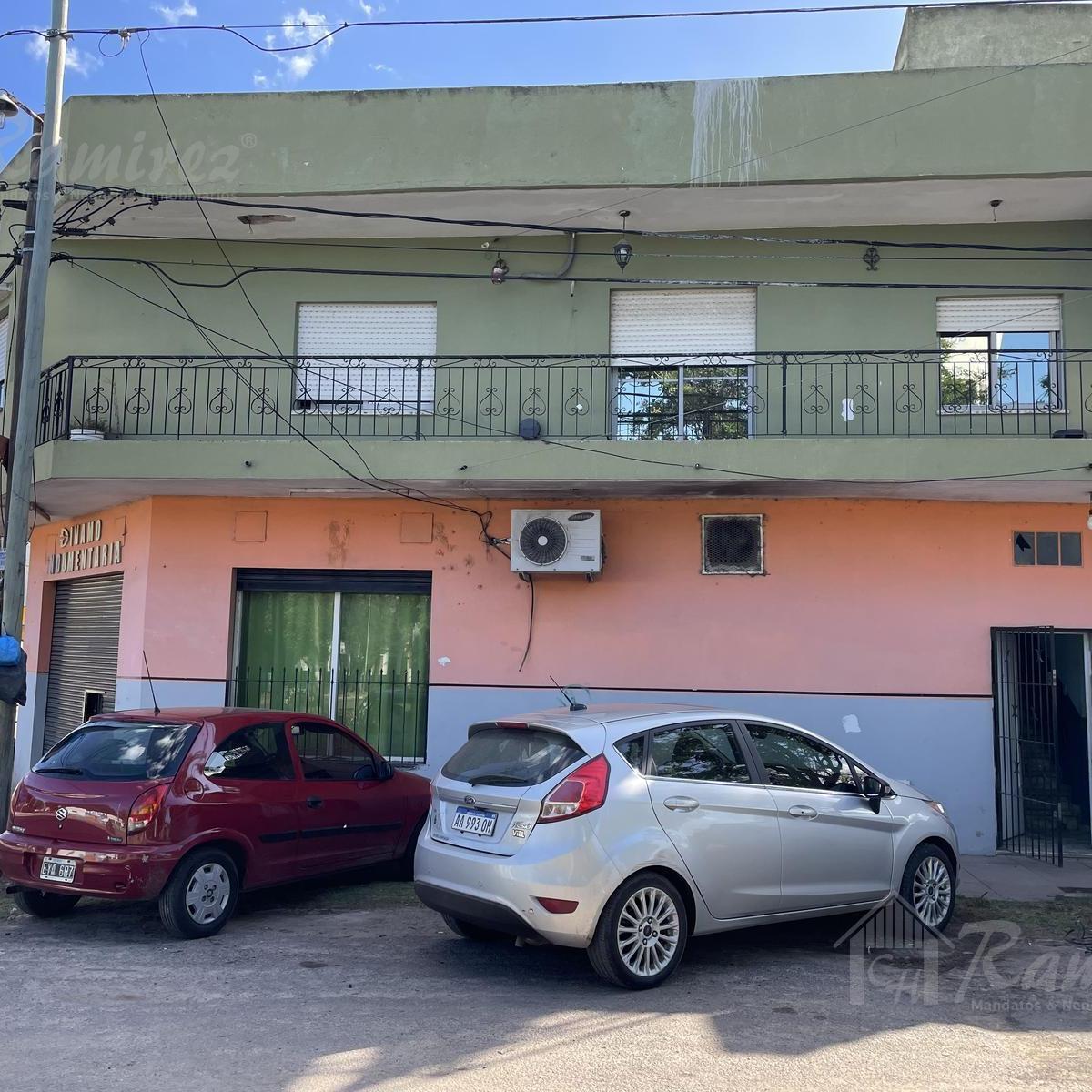 Casa y Locales en Venta Oportunidad Inversores - Merlo 4