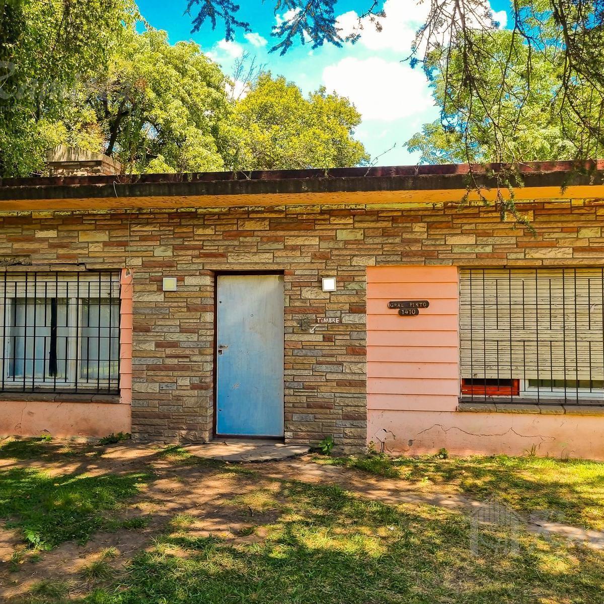 Casa Quinta Moreno en Venta 2000 m² Pileta 4