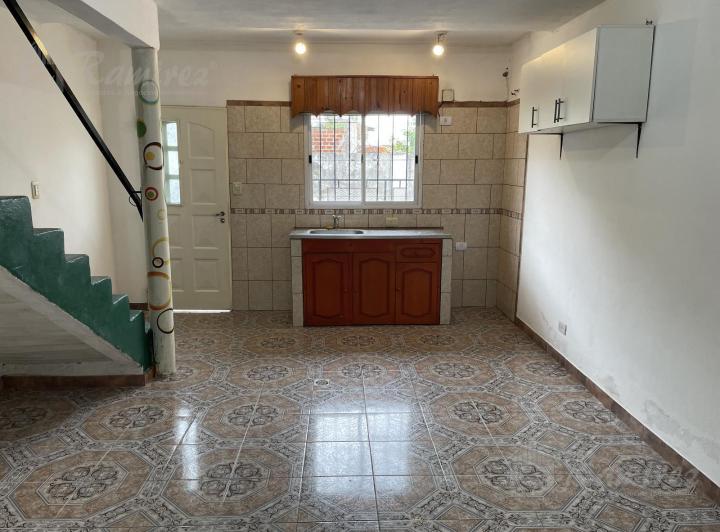 Duplex 2 ambientes En Alquiler - Moreno La Perlita 4
