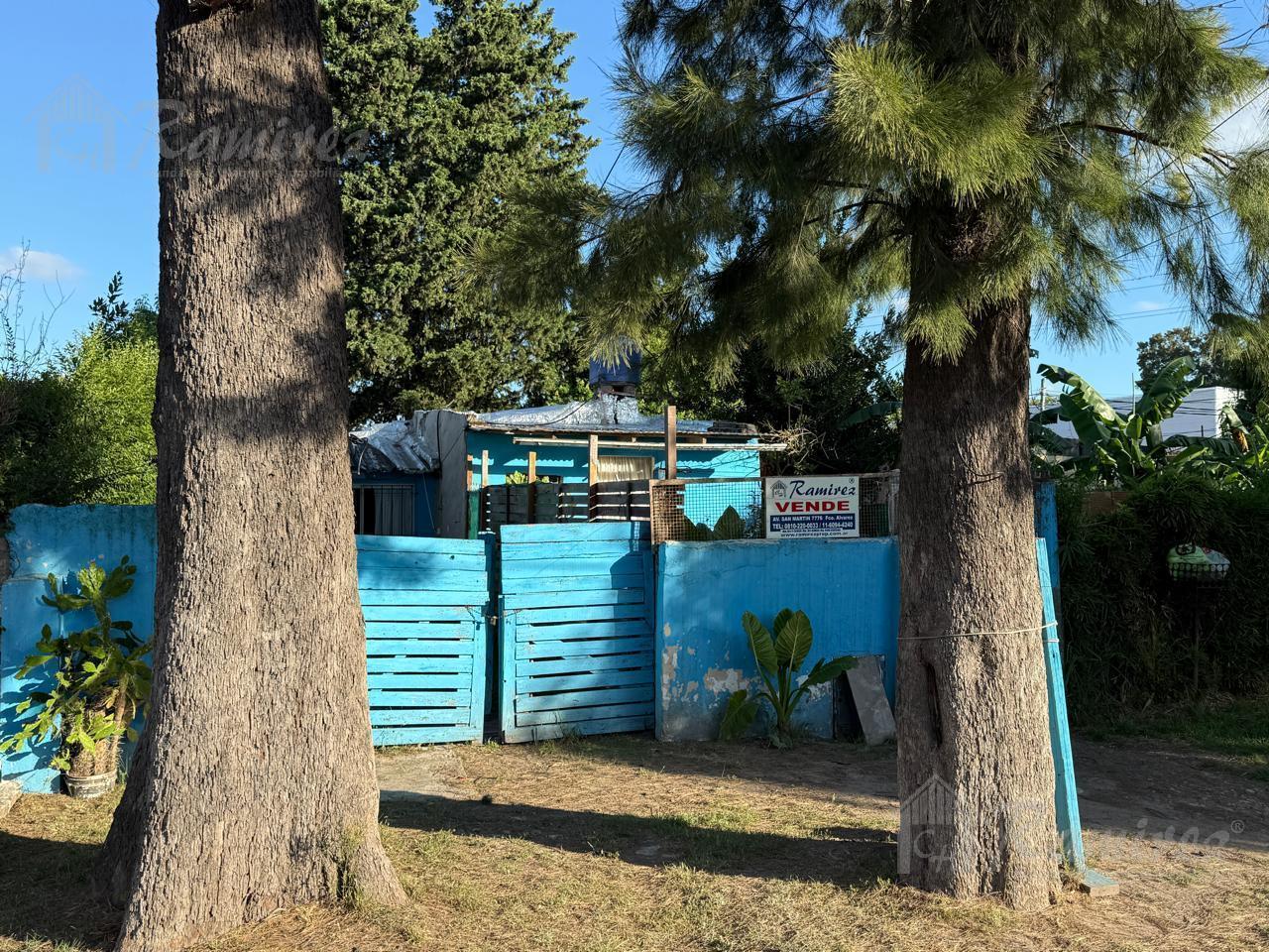 Casa y Depto. En Venta - Francisco Alvarez, Moreno