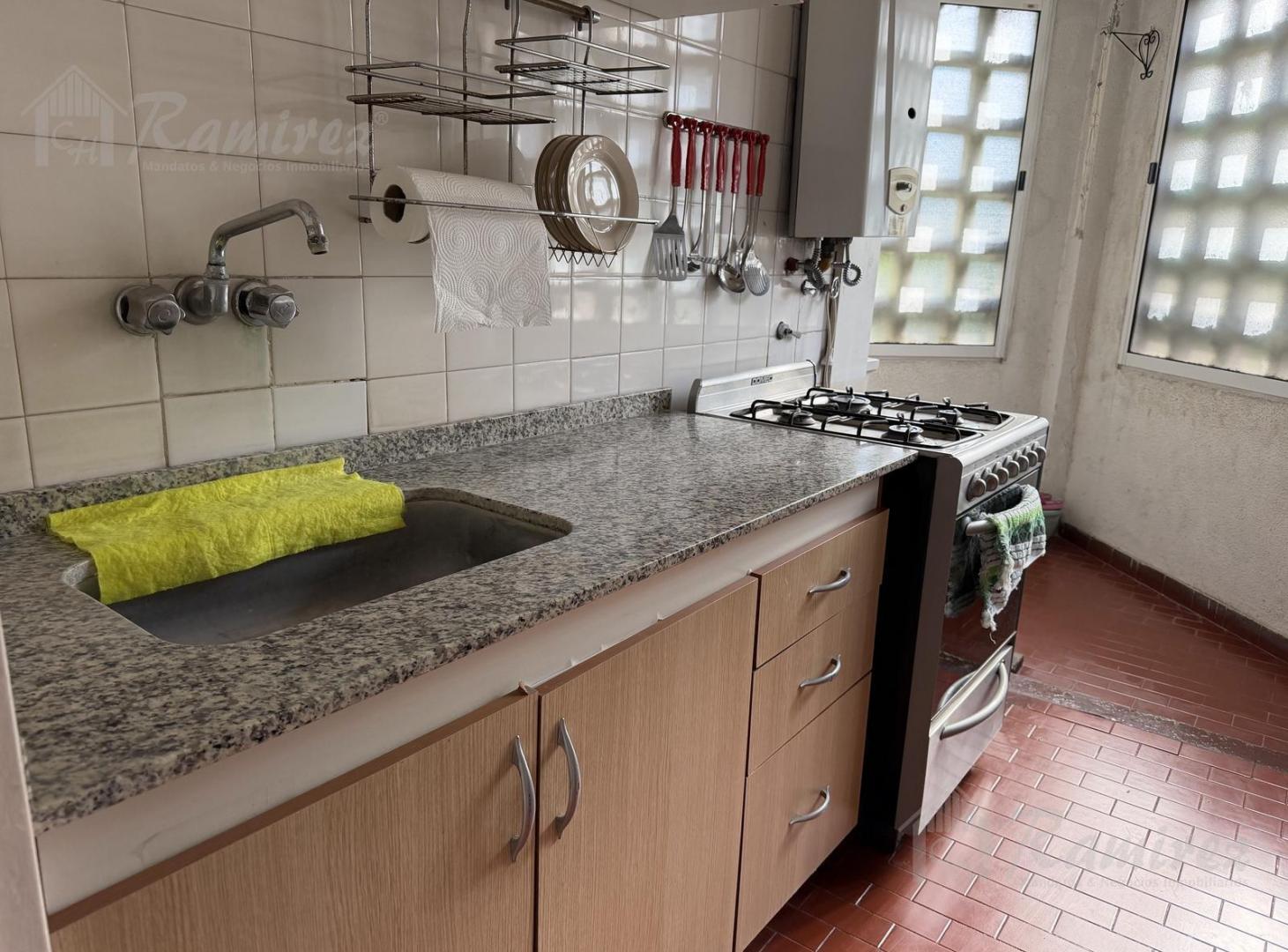 Foto de Departamento En Venta 4 Amb. Complejo Catonas - Moreno, imagen 5