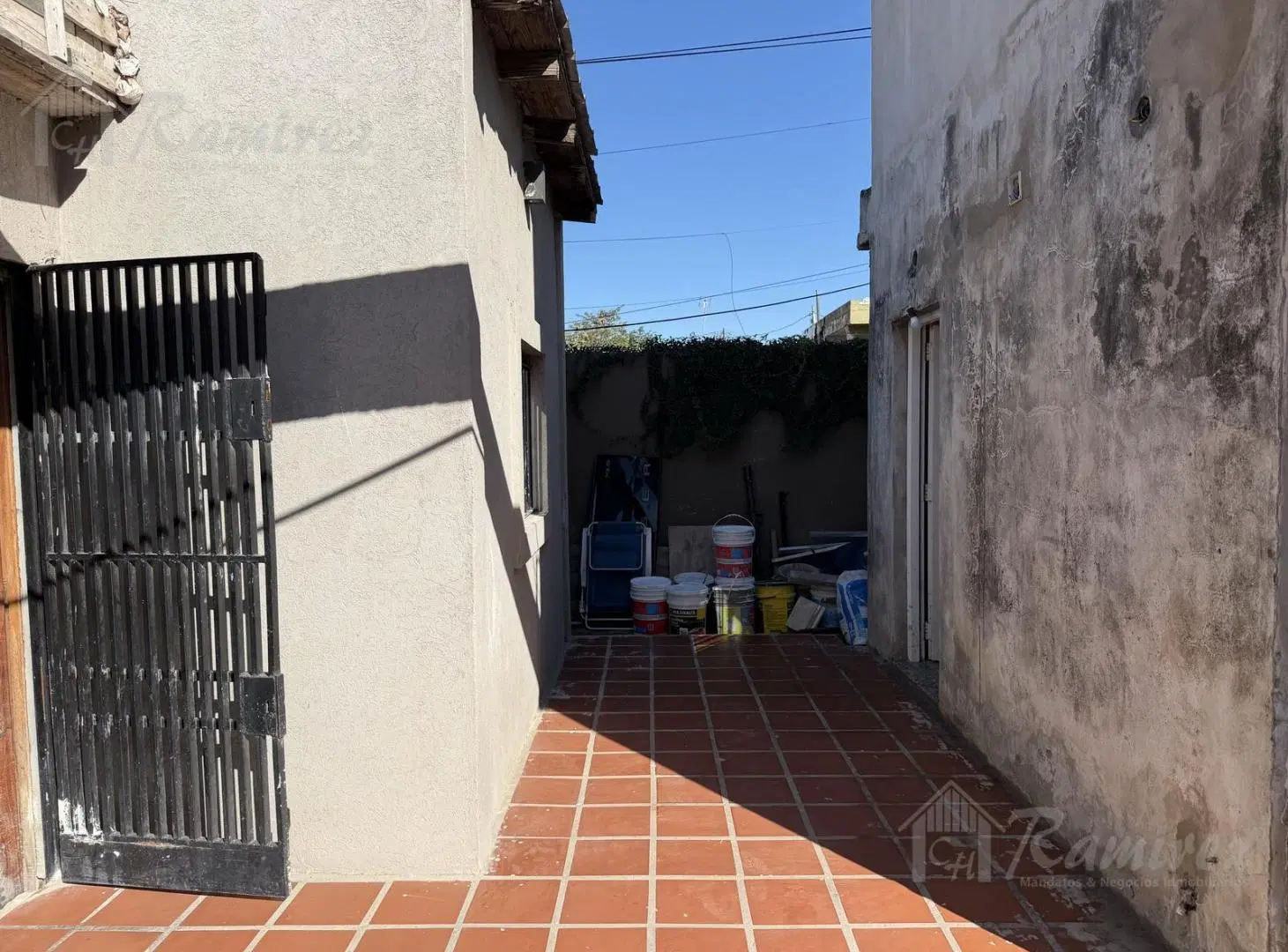 Casa 4 Amb. y Departamento En Venta - La Perlita, Moreno 4