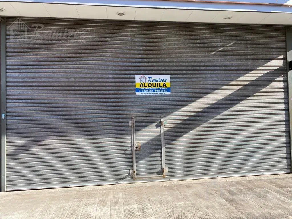 Local En Alquiler - Francisco Alvarez, Moreno 5