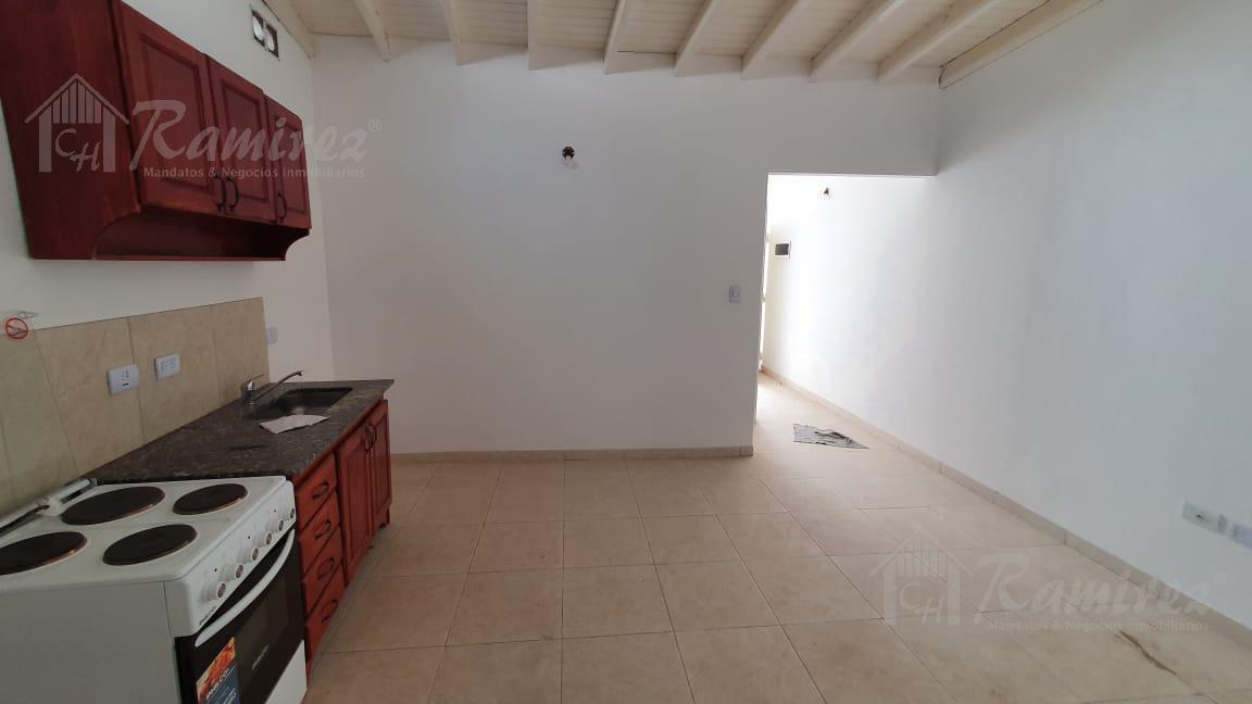 Foto de Departamento 2 Amb. En Alquiler. A 150 mts de Ruta 23 - Moreno, imagen 4