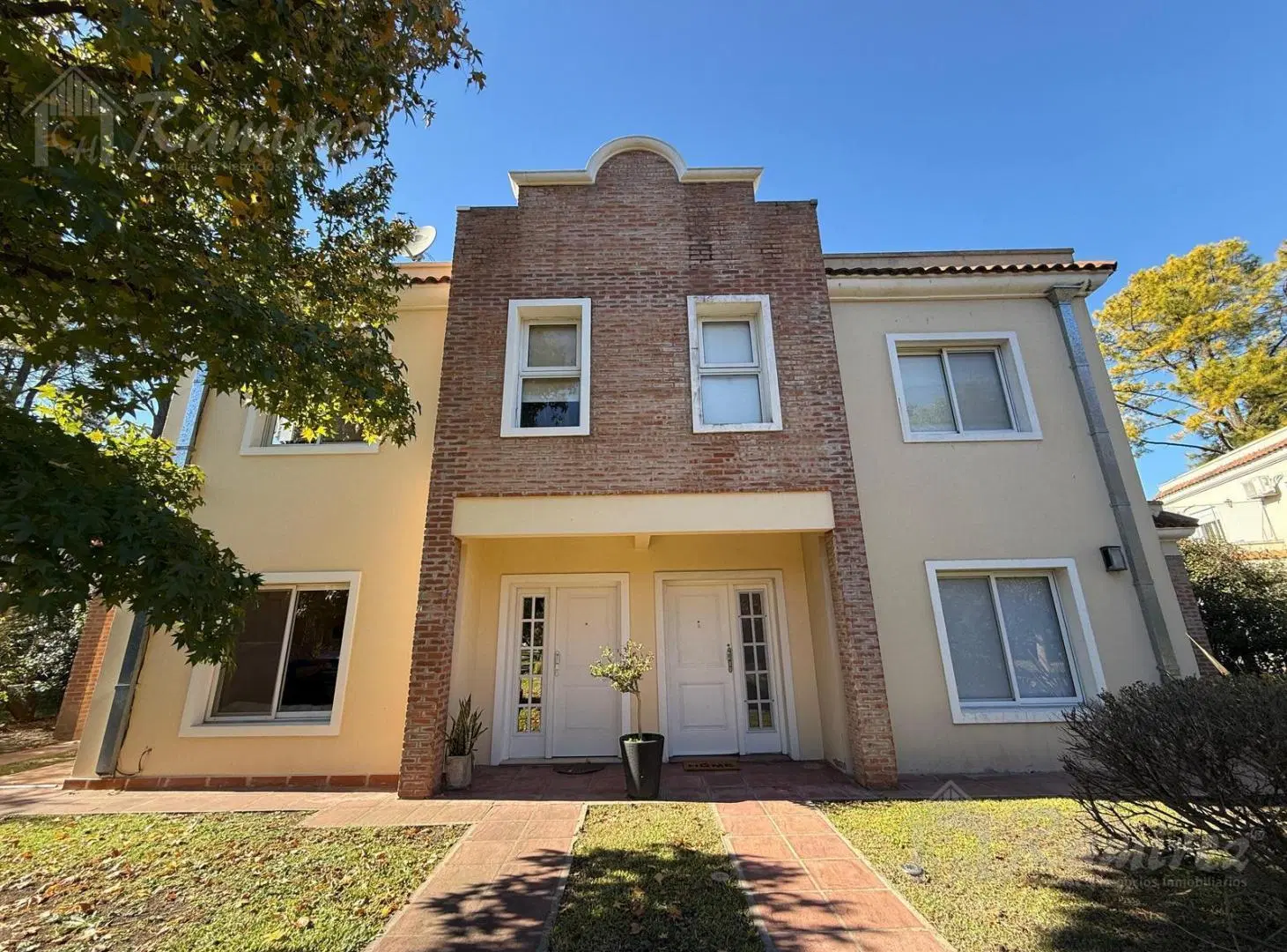 Duplex en Venta de 4 Ambientes El Resuello 1