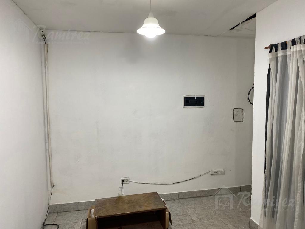 Foto de Departamento 2 Ambientes En Alquiler - Francisco Alvarez, Moreno, imagen 4