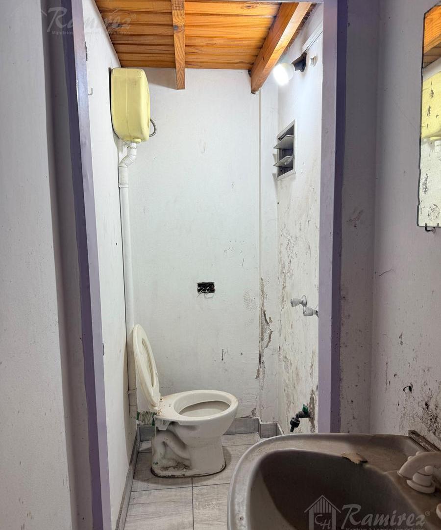 Foto de Local de 206 M2 en Alquiler - Moreno, imagen 3