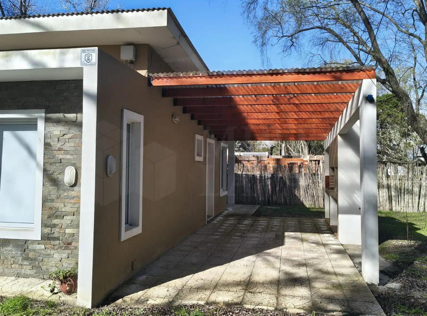Foto de Impecable casa 3 amb. con terreno cercado!!, imagen 4