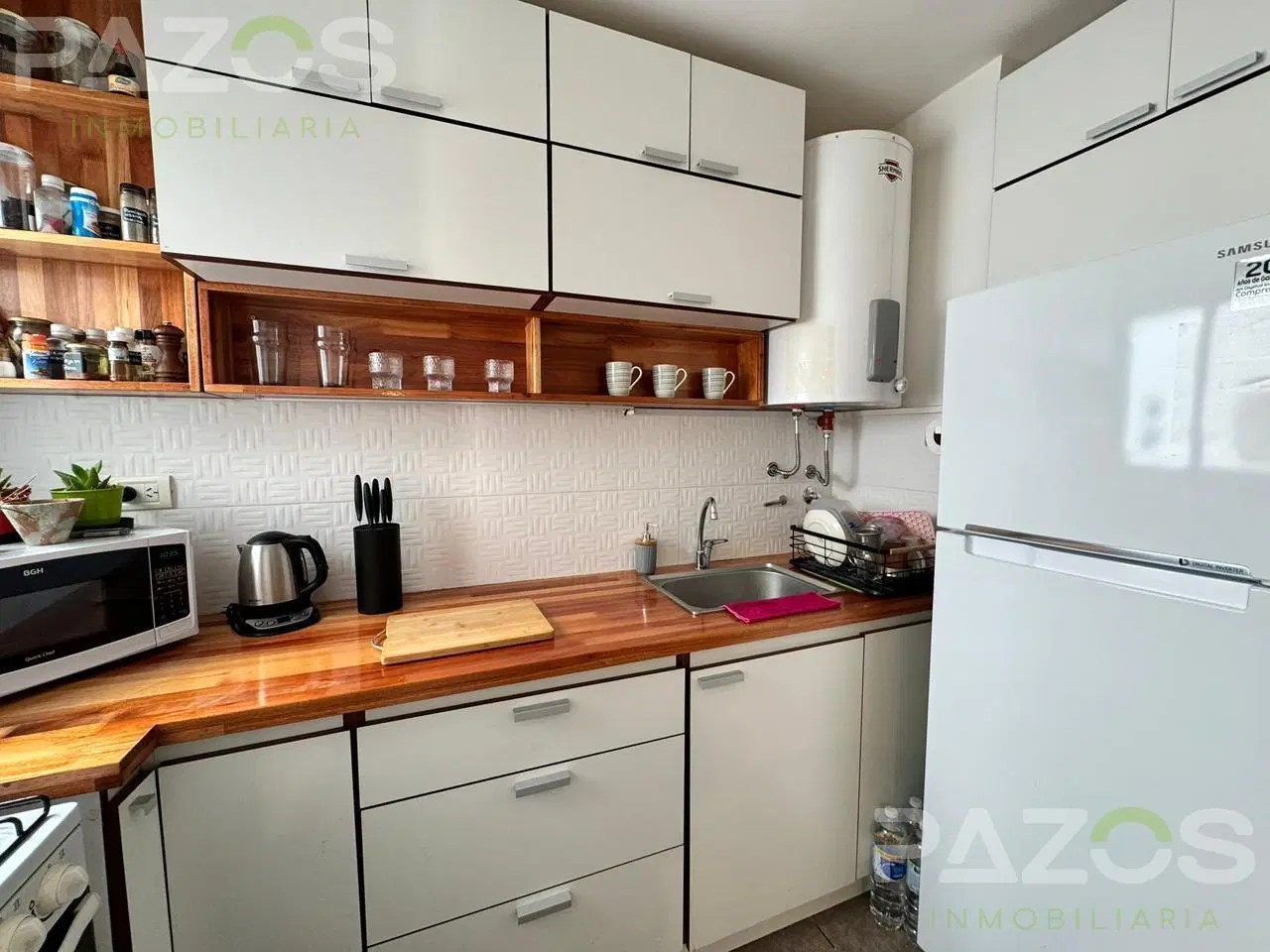 Departamento de 2 ambientes, zona plaza Colon 3