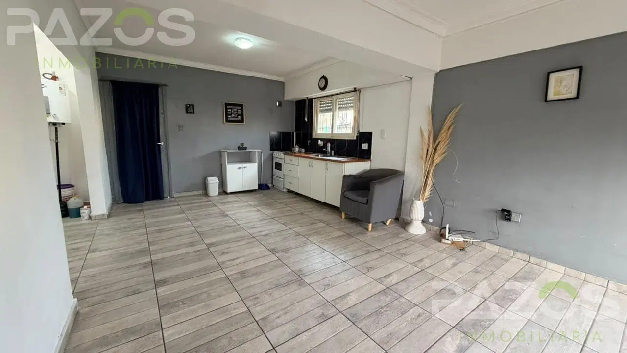 Departamento de dos ambientes con patio 1
