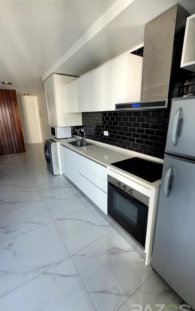 Foto de DUPLEX DE 3 AMBIENTES CON 2 COCHERAS., imagen 2