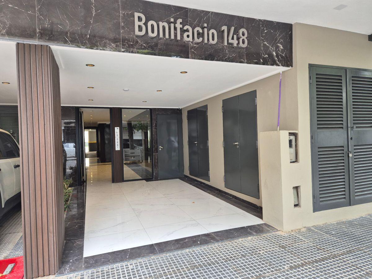 MONO 47 mts A Estr. cochera con balcón c/fte