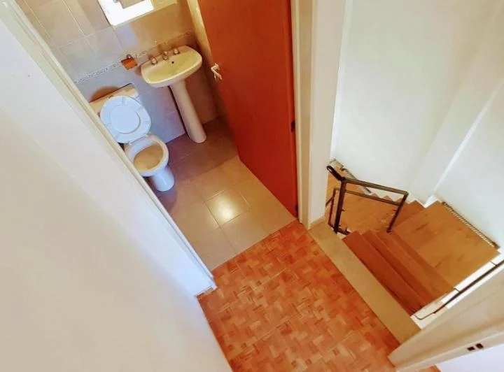 Tres Arroyos 3517 - Departamento dos ambientes dúplex muy amplio. Con balcón 4
