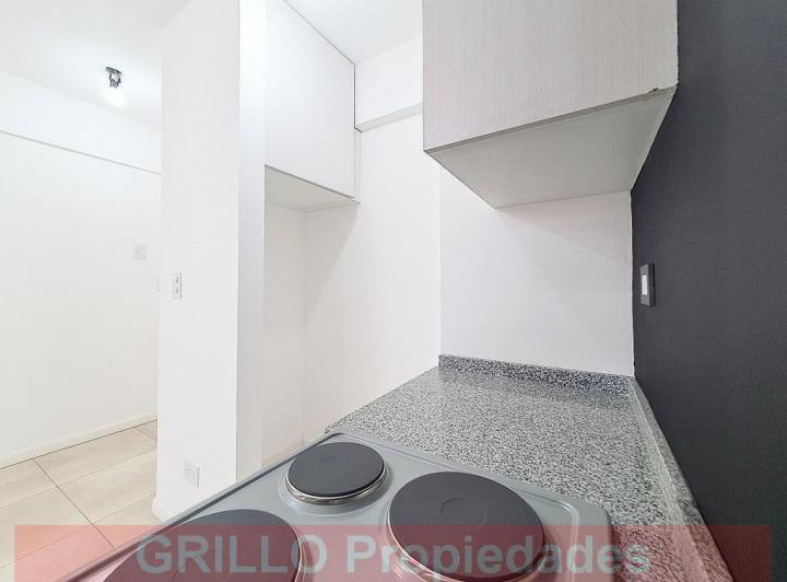 Av Rivadavia 9954. Departamento con dos ambientes. SUM, parrillas, solarium. 4