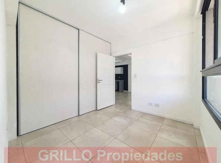 Avenida Rivadavia 9954 - Departamento dos ambientes. SUM, parrillas, solarium. 4