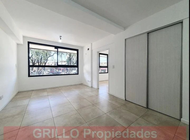 Avenida Rivadavia 9954 - Departamento dos ambientes. SUM, parrillas, solarium. 1