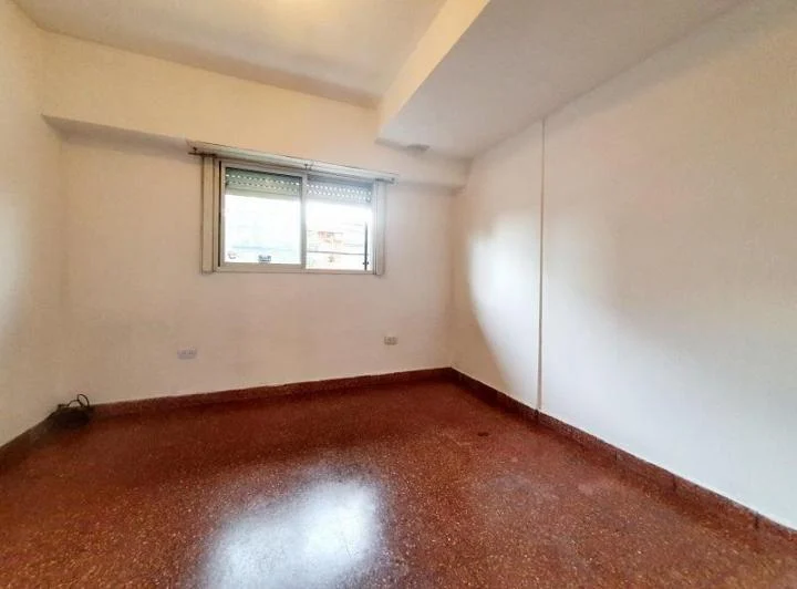 Álvarez Jonte 4076 - Departamento tres ambientes. Al frente. Con bajas expensas. 1