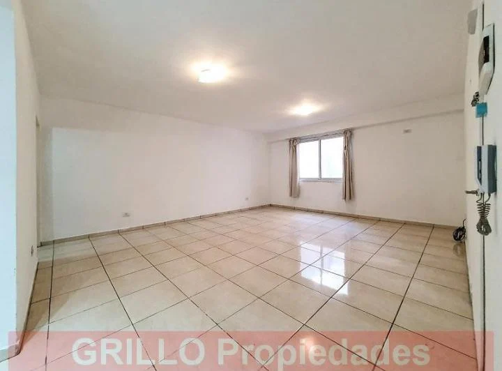 Av Directorio 386 - Departamento monoambiente de 35 m2 en muy buena zona. 1