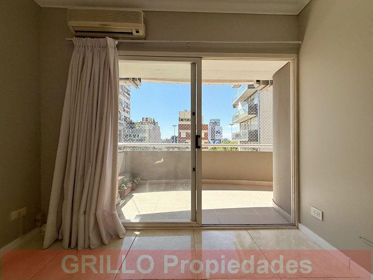 Pico 1627 casi Av. Libertador. Apto crédito. Departamento 3 ambientes. 2 baños. Parrilla y SUM.