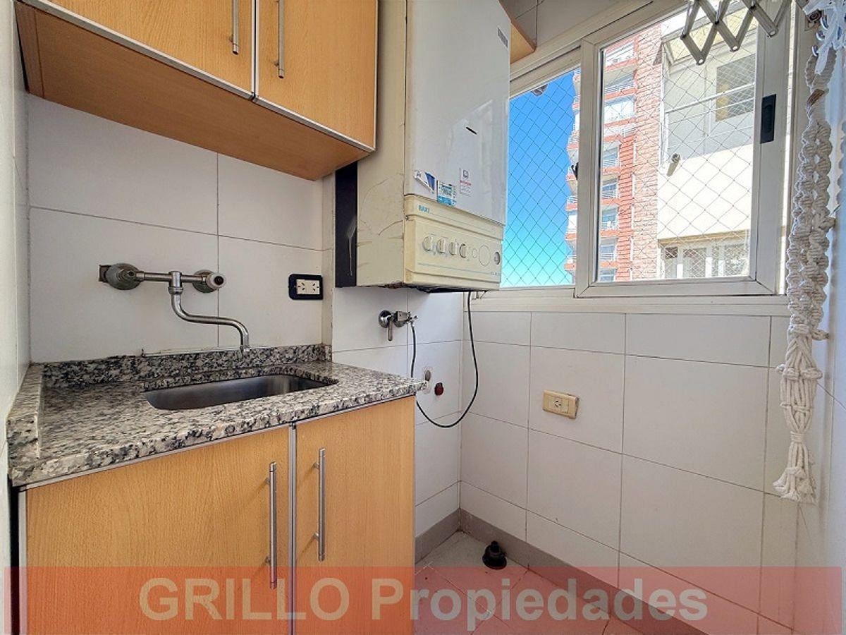 Pico 1627 casi Av. Libertador. Apto crédito. Departamento 3 ambientes. 2 baños. Parrilla y SUM.