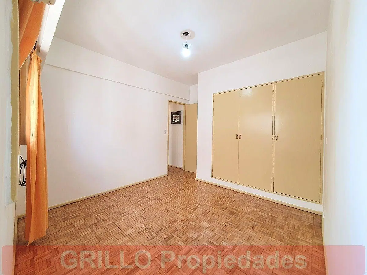 Av Olazabal 3215. Departamento dos ambientes. Cocina independiente. Aire acondicionado y calefacción 3
