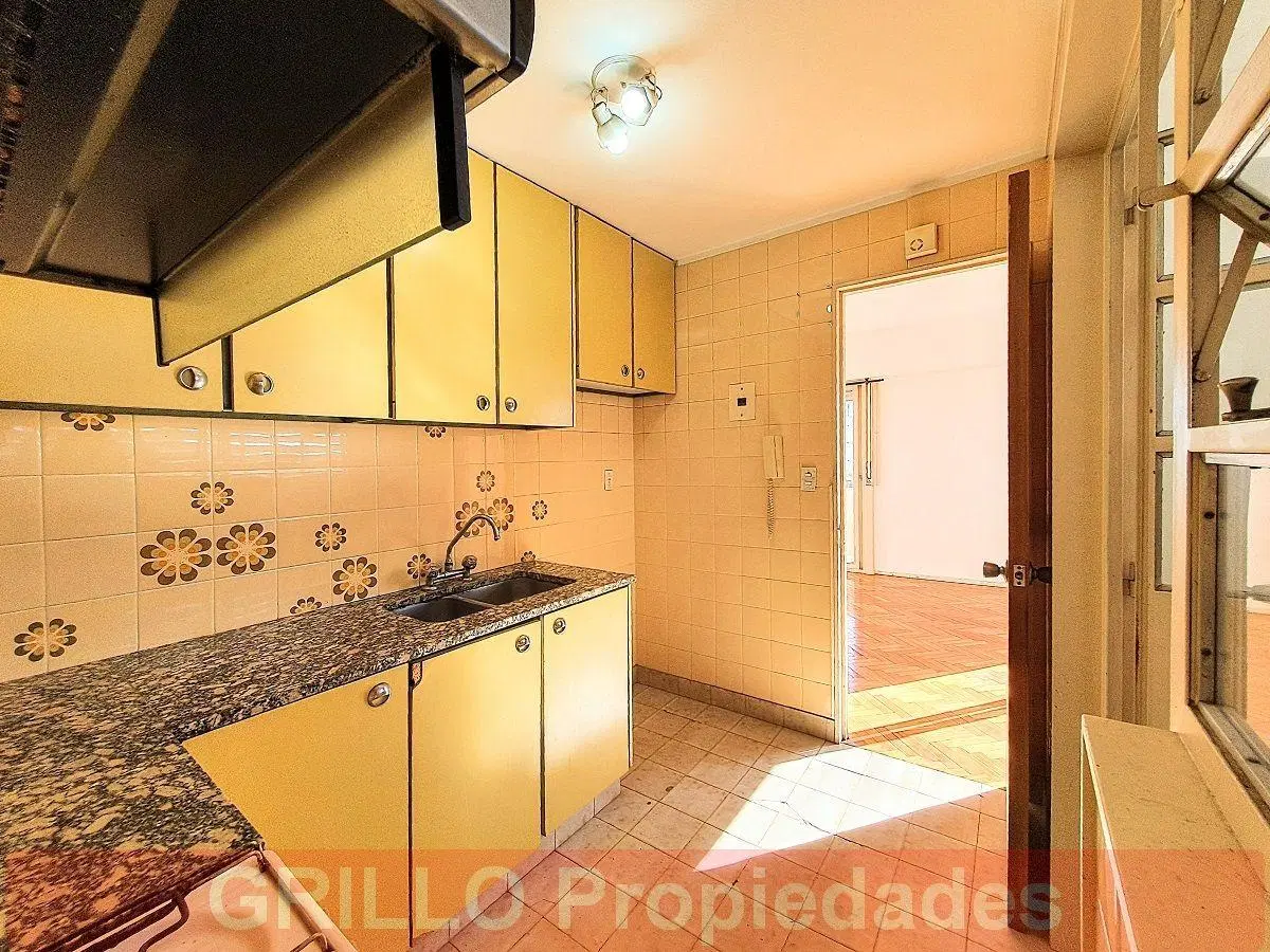 Juana Azurduy 1585. Departamento 2 ambientes. Balcón. Lavadero. Vista abierta. 5