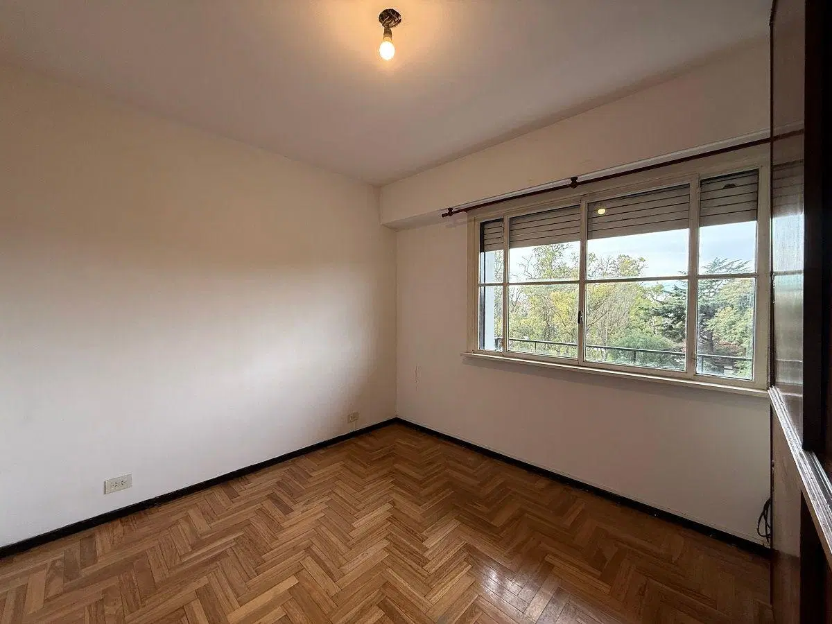 Av. del Libertador 8440, Piso 5. Departamento 3 ambientes. Balcón. Al frente. 5