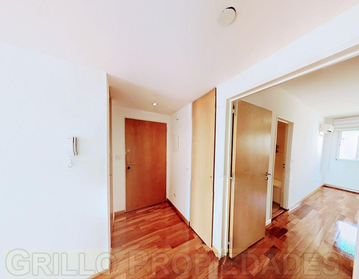 Foto de Av. del Libertador 8460. Departamento 2 ambientes muy amplio. Vista al, imagen 3