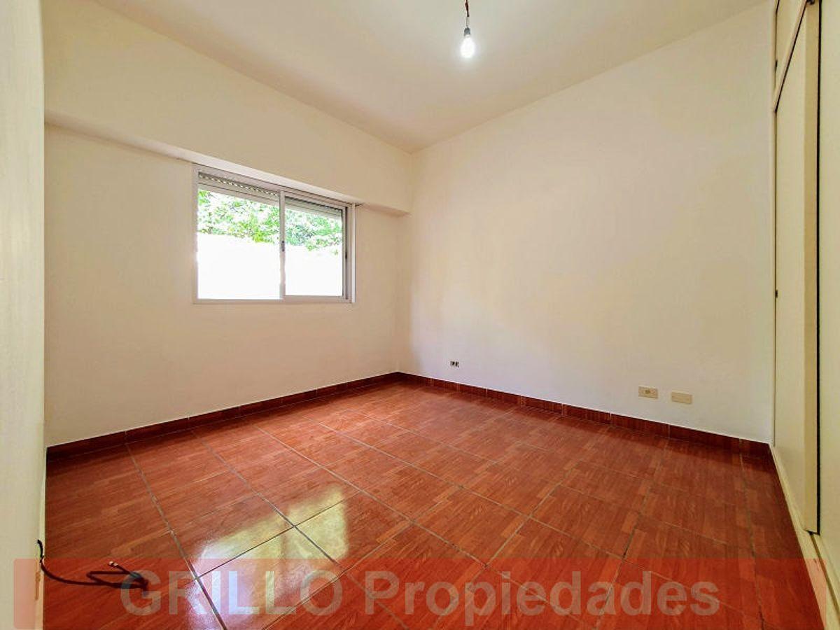 Foto de Corvalán 2636. Departamento dos ambientes. PH sin expensas con patio., imagen 1