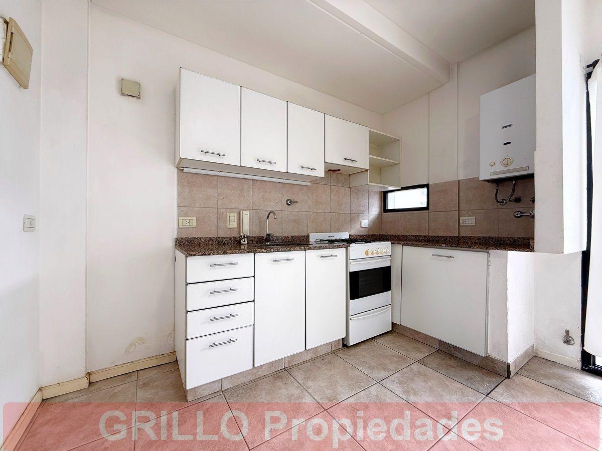 Foto de Yatay 223. Departamento dos ambientes. Al frente con balcón., imagen 2