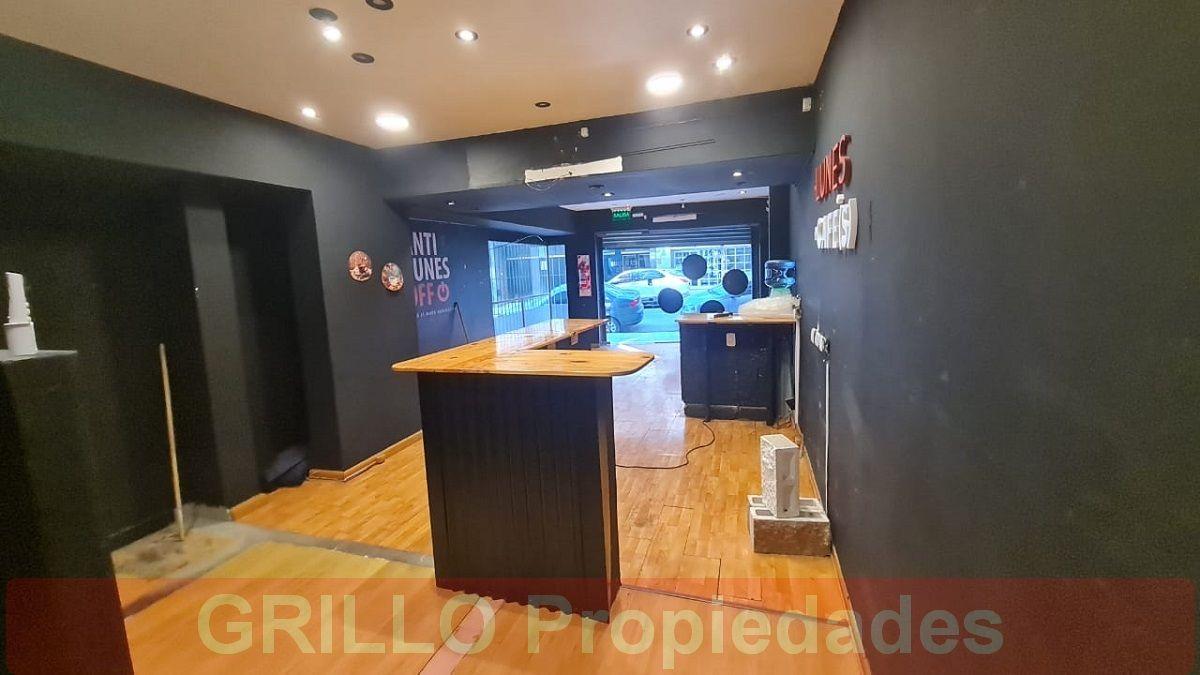 Foto de Juan María Gutiérrez 2562. Local comercial. 88m2. Alto tránsito, imagen 3