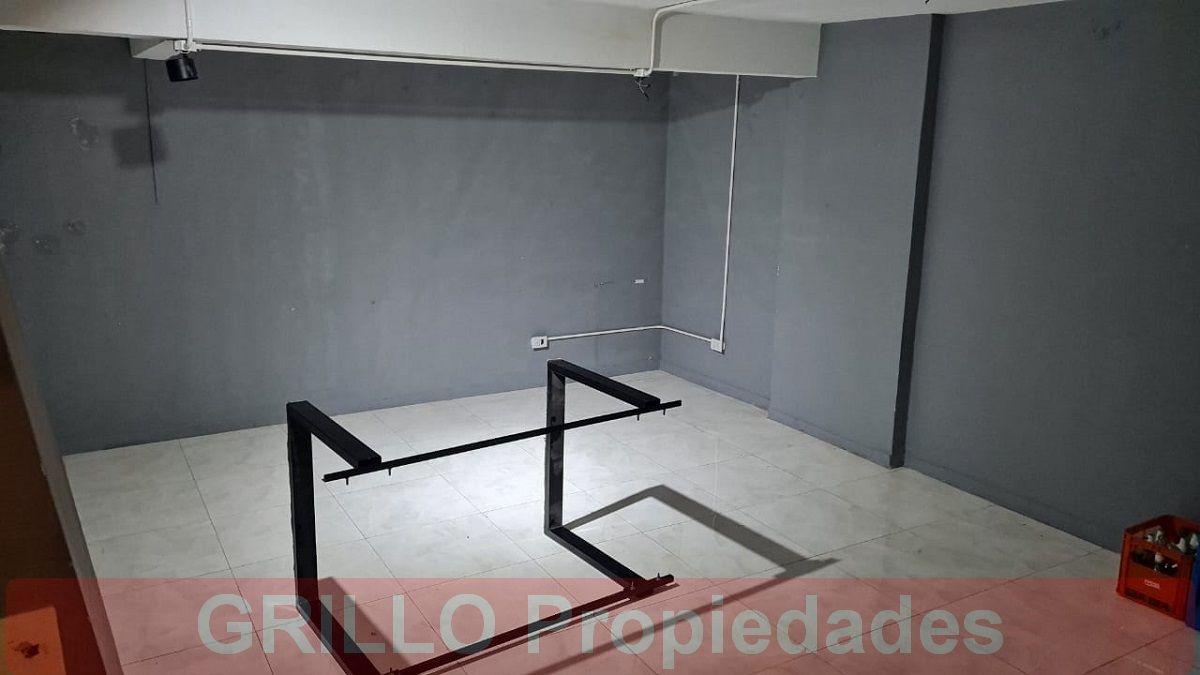 Foto de Juan María Gutiérrez 2562. Local comercial. 88m2. Alto tránsito, imagen 3