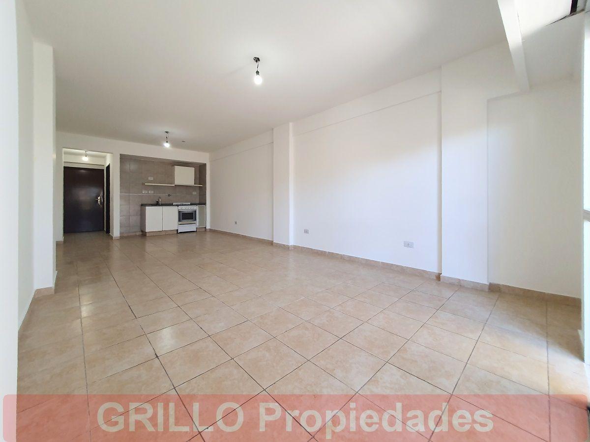 Foto de Av. Olivera 107. Piso 3. Departamento monoambiente divisible de 44 m², imagen 2