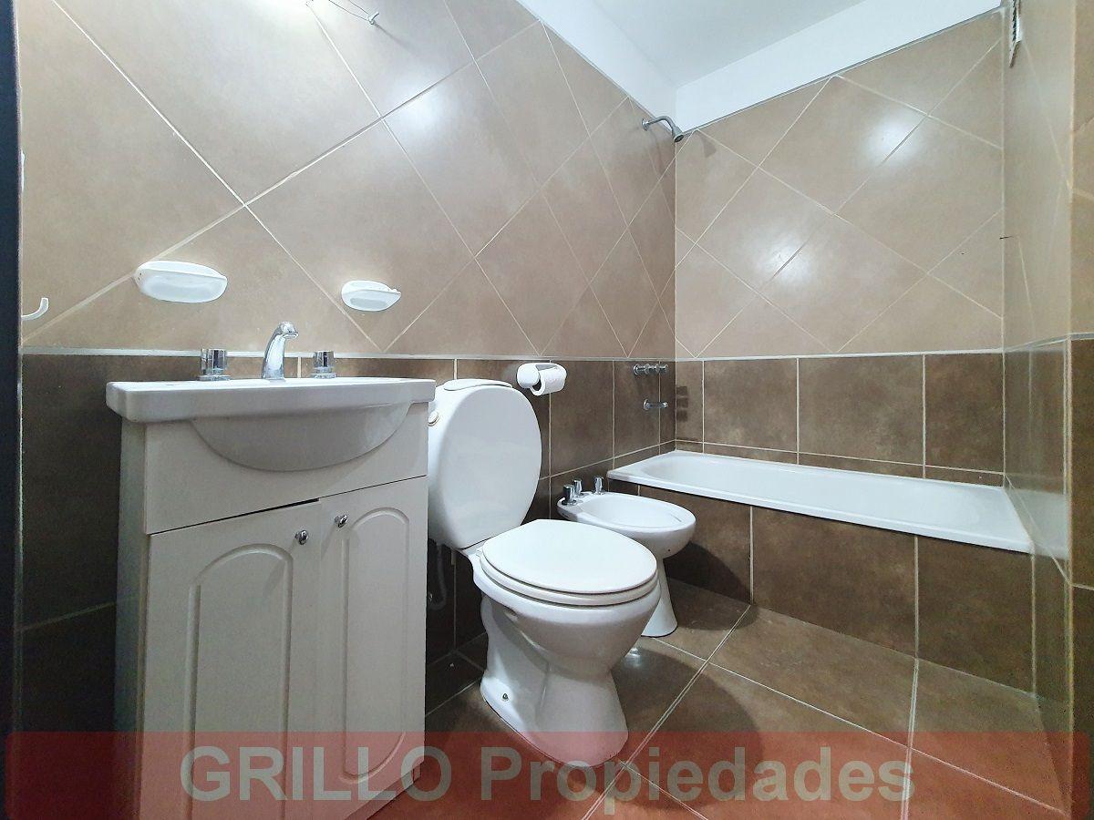Foto de Av. Olivera 107. Piso 3. Departamento monoambiente divisible de 44 m², imagen 4