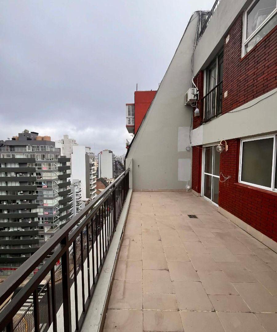 Foto de Espectacular dpto semipiso de 2 AMB con balcón terraza/ único, imagen 3