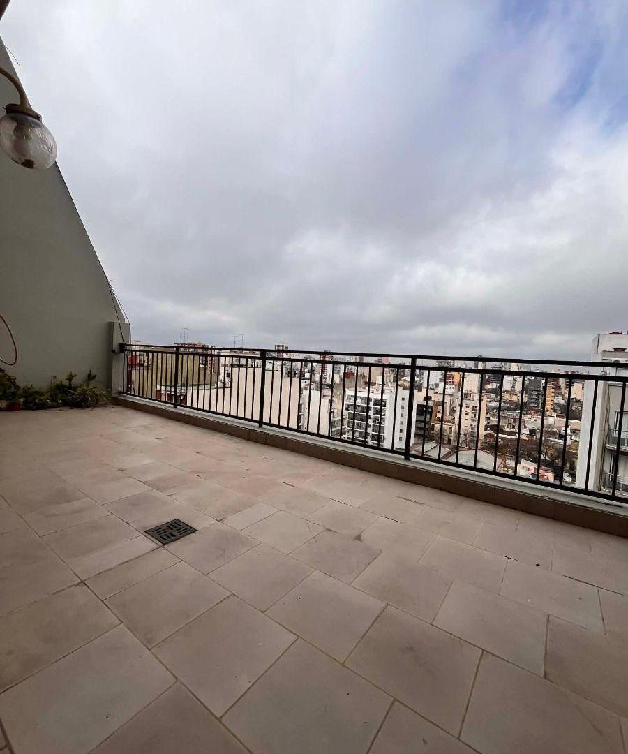 Foto de Espectacular dpto semipiso de 2 AMB con balcón terraza/ único, imagen 2