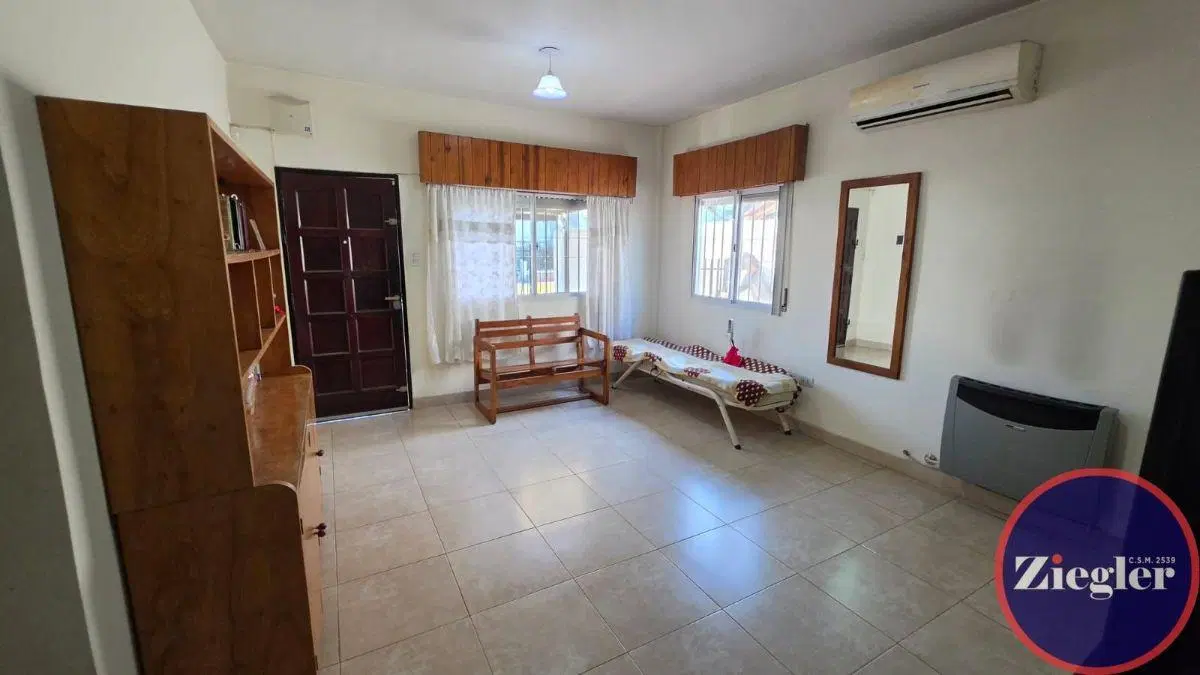 Casa en venta c/ cochera en San Miguel 4