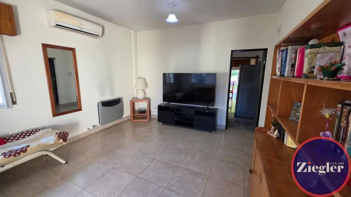Casa en venta c/ cochera en San Miguel 3
