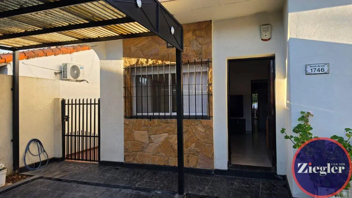 Casa en venta c/ cochera en San Miguel 5