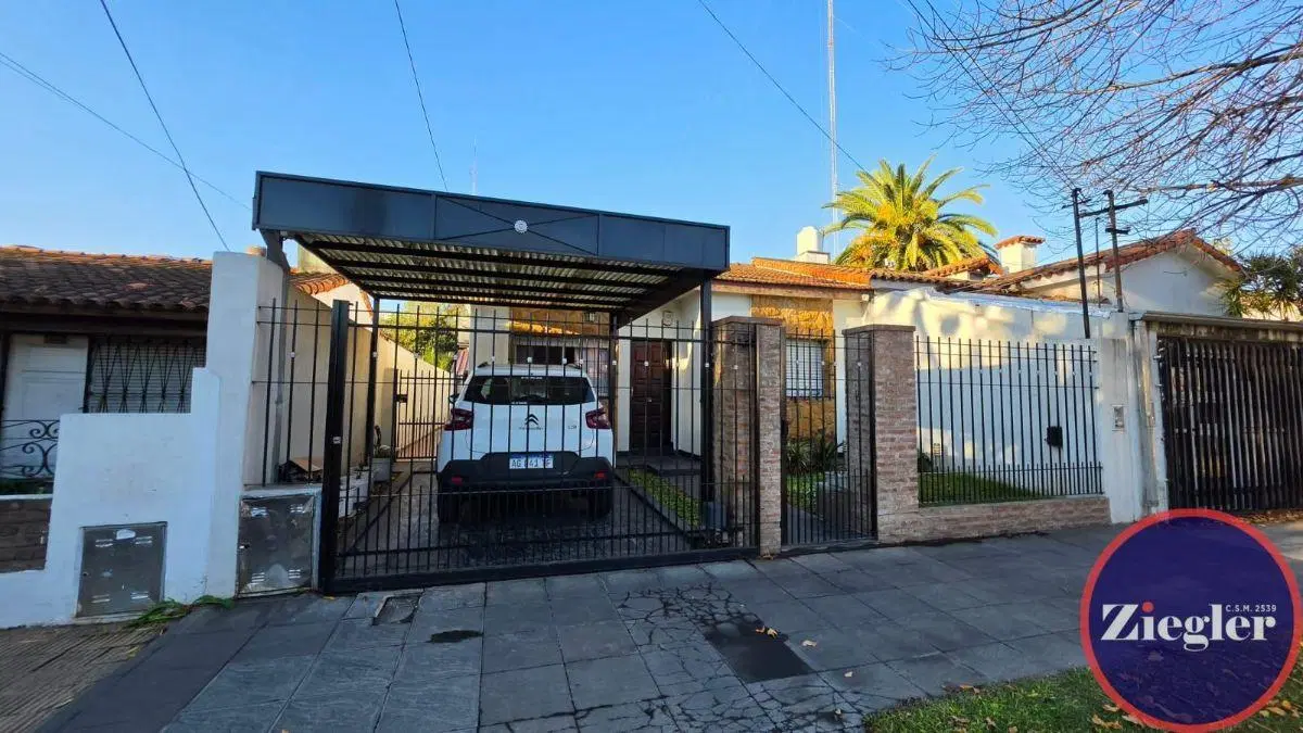 Casa en venta c/ cochera en San Miguel 2