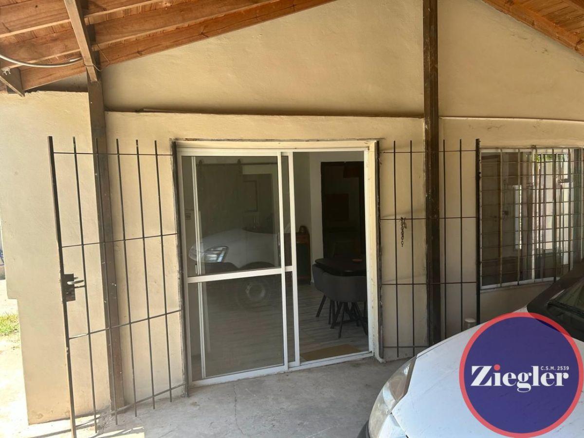 Foto de Casa en venta c/ cochera y Pileta en Trujui, imagen 4