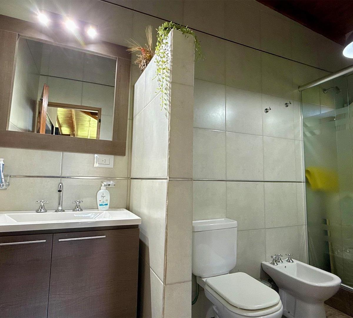 Excelente casa en venta en B° El Remanso