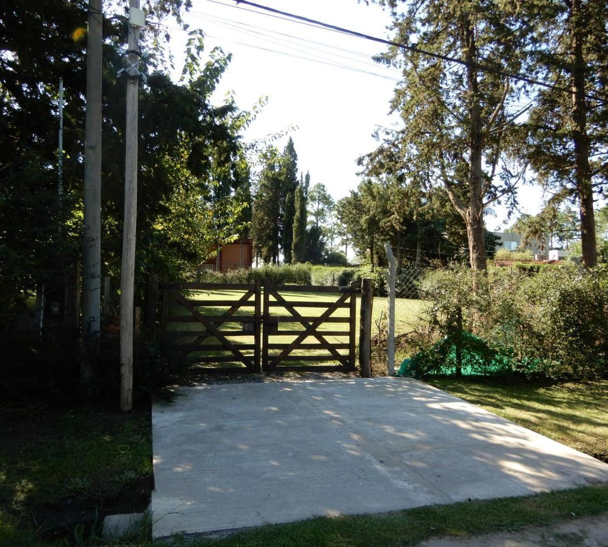 Excelente terreno en Barrio Parque Exaltación con mejoras