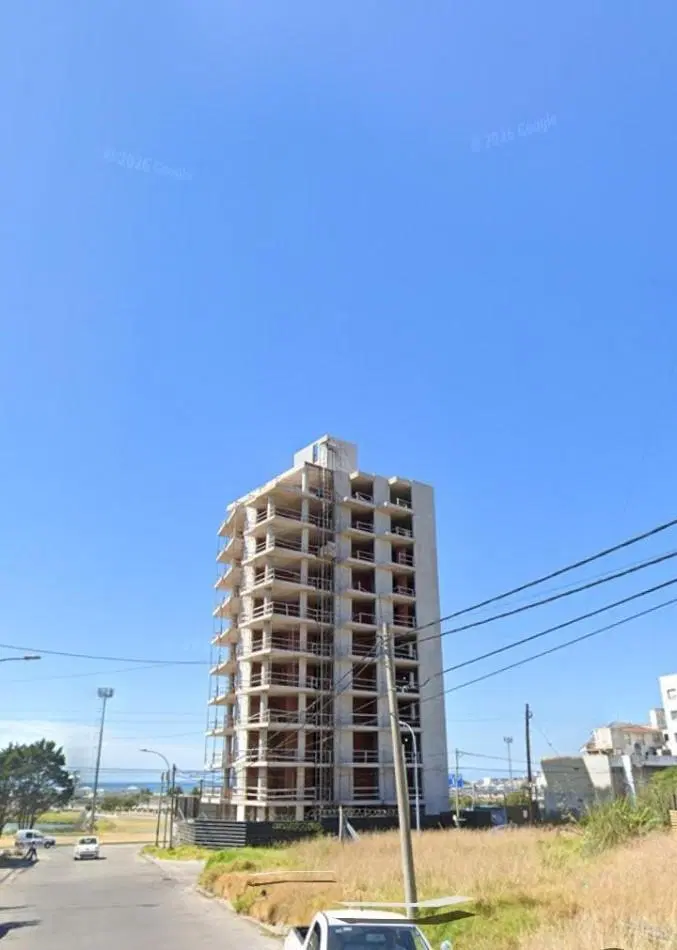 Lote 740m2 Vista al mar Punta Mogotes. Apto 9 pisos 2