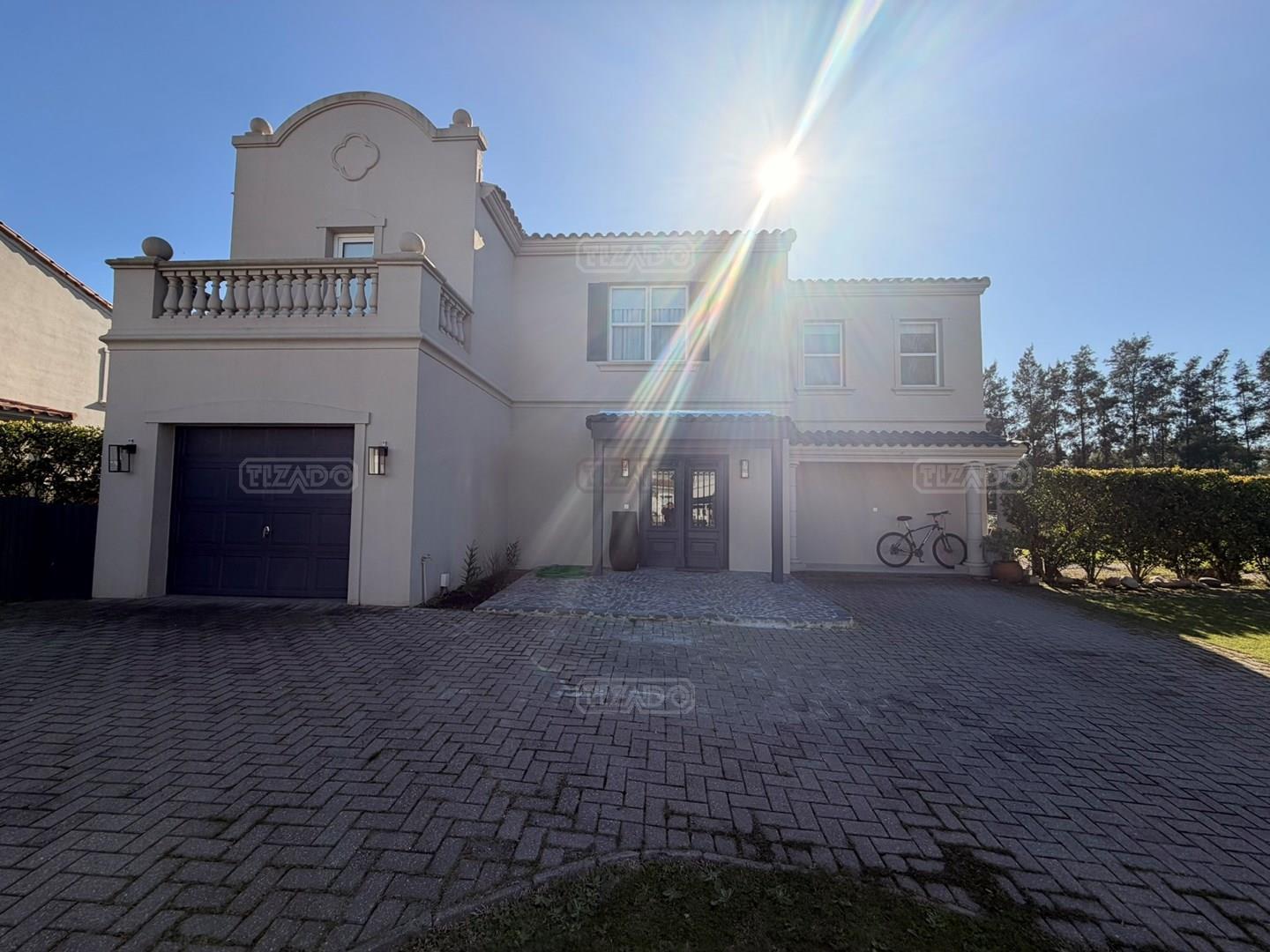 Foto de Casa en Venta en Barrancas del Lago, Nordelta, Tigre, imagen 1