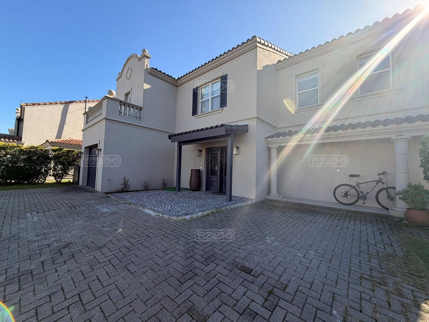 Foto de Casa en Venta en Barrancas del Lago, Nordelta, Tigre, imagen 2
